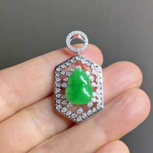 天然緬料陽綠翡翠葫蘆設計款時尚葫蘆吊墜