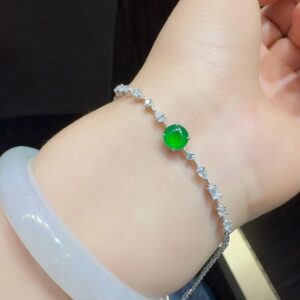 天然緬料冰種陽綠翡翠蛋面手鏈