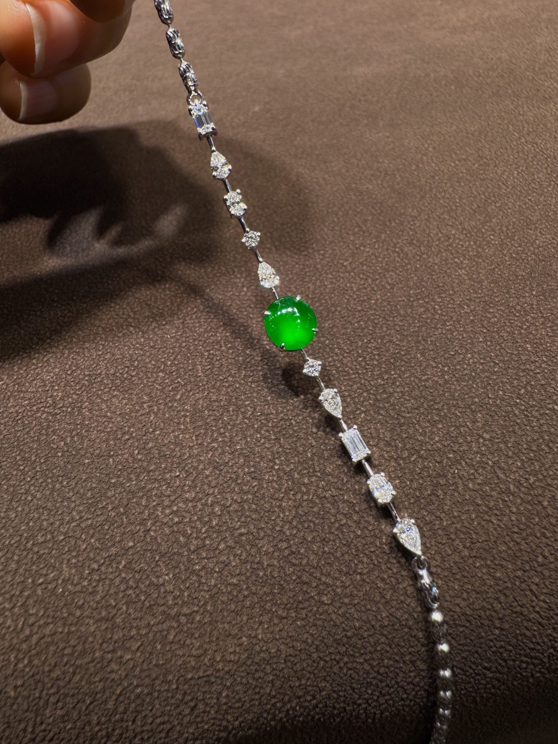 天然緬料冰種陽綠翡翠蛋面手鏈 - 图片 7