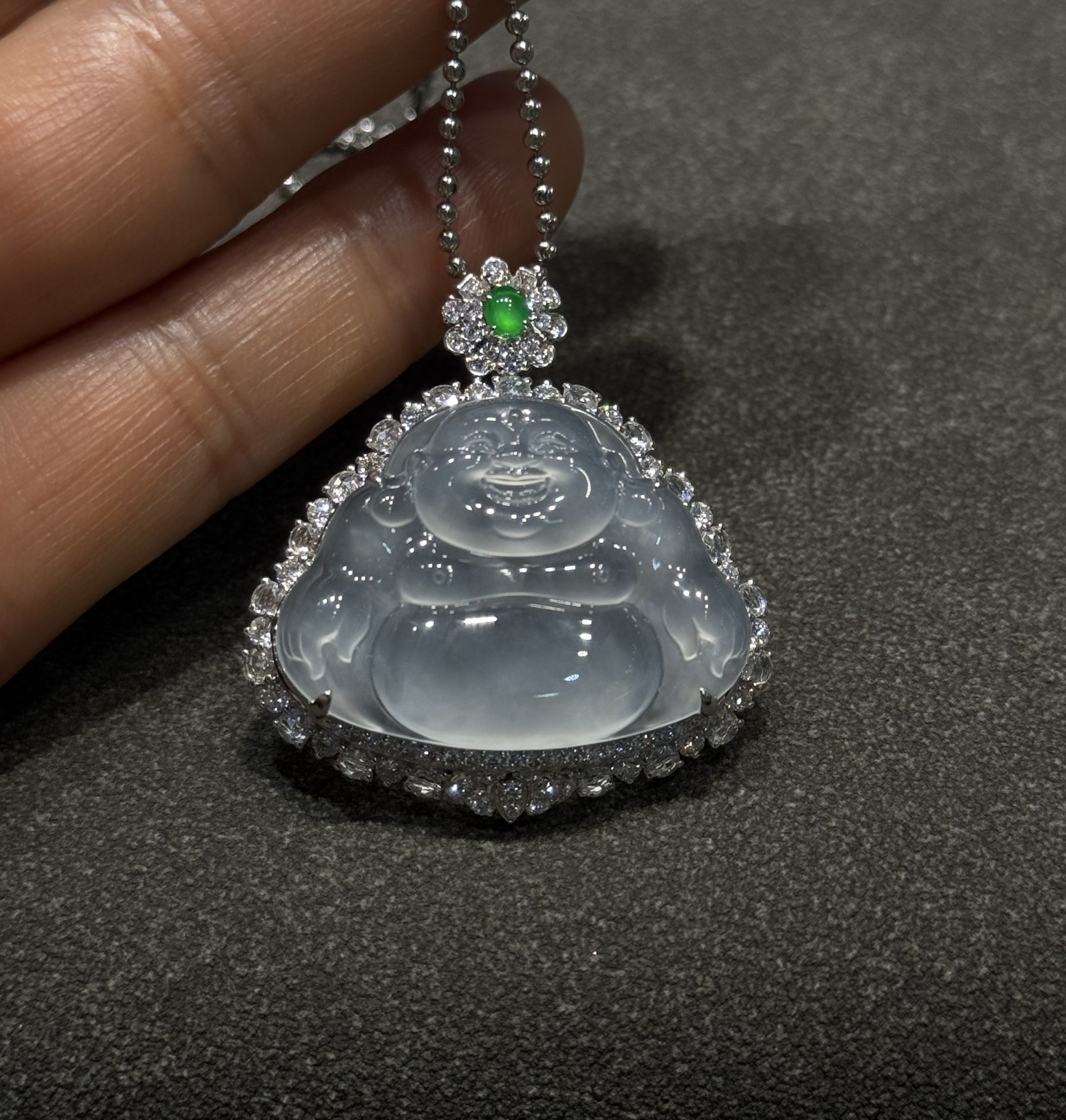 天然緬料老坑高冰種純白底色翡翠大佛公 - 图片 2