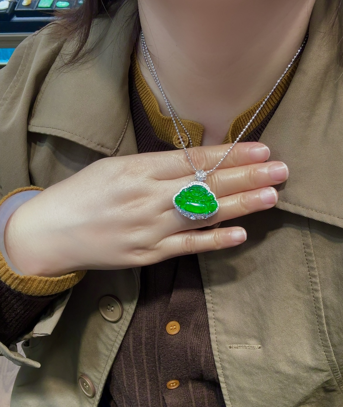 天然緬料老坑冰種辣綠翡翠佛公 - 图片 7