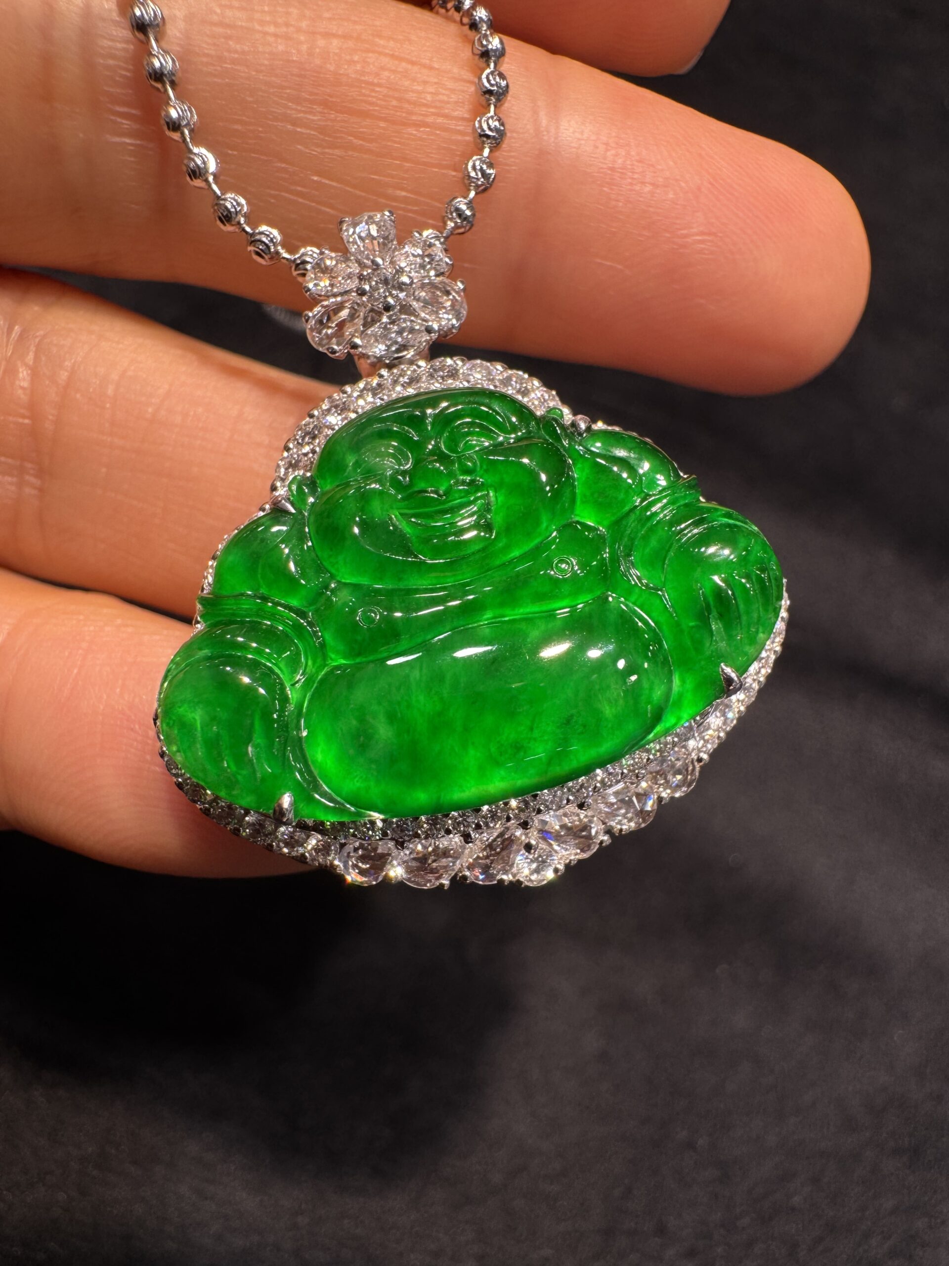 天然緬料老坑冰種辣綠翡翠佛公