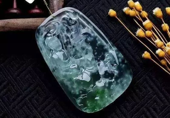 翡翠的「棉」是怎麼來的? 雪花棉又有何不同?