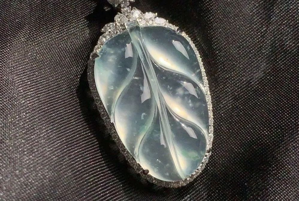 翡翠的「棉」是怎麼來的? 雪花棉又有何不同?