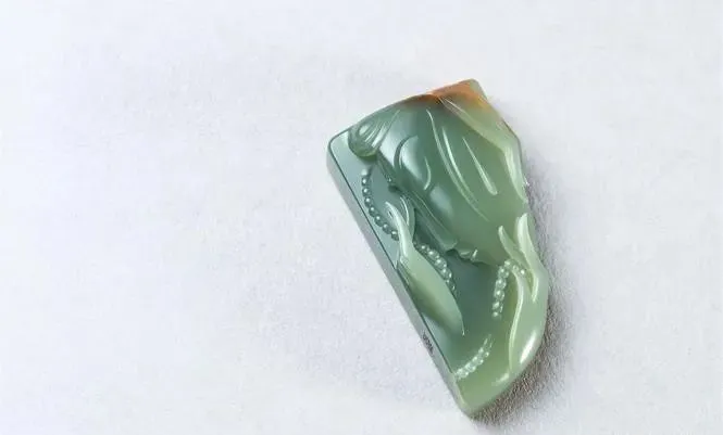 和田玉佛像為什麼總是半閉眼? 背後大有玄機