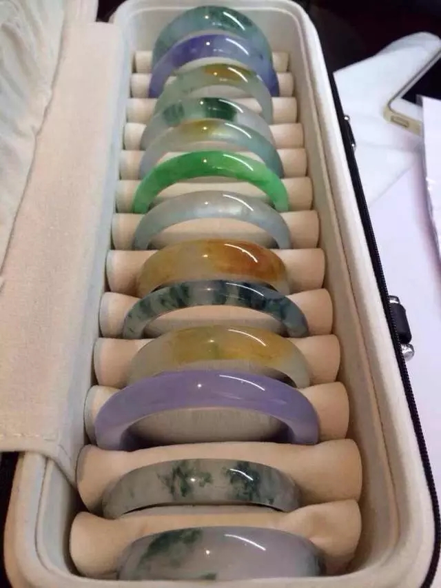 從原石到手鐲,八步中最關鍵的步驟竟然是畫個圈圈