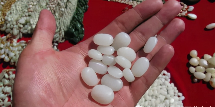 小白想買和田玉籽料,問這三句“黑話”,90%貨主不敢坑你