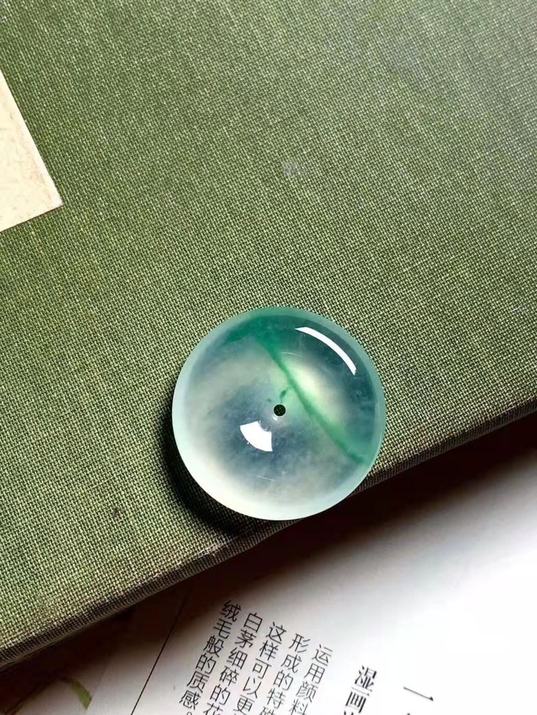 什麼是翡翠裡的正冰和高冰,你知道嗎?